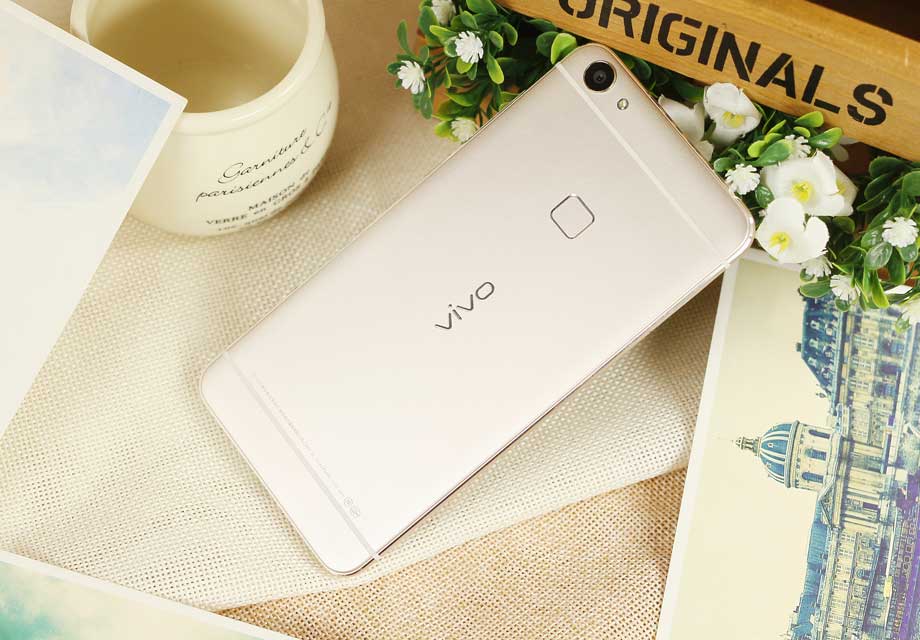 ǰ�����Ѿ��ᵽ��vivo X6�Ļ��������������þ�Ͻ���ʣ����źż�ϴ��ǳ�խ�����ߺͽ�����Եû�и߶��ϵ�ƫ����������ע�ܵĹ��͡�