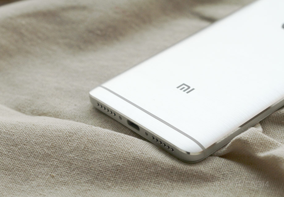 �ײ���Type-C�ӿڣ����ߵ����������׶Գ����У����Ҿ������˸߹⵹�ǹ�����������ЩԲ�ף����Կ�������ߵĻ����ǳ��ḻ��