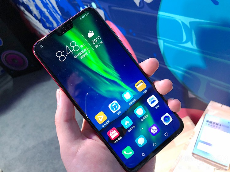 ����ʱ��9��5�գ���ҫ�������ٰ���Ʒ�����ᣬ�Ƴ�����ҫ8X����ҫ8X Max����ҫ�ֻ�4����ҫ�ֻ�4 Running�棬�������ڶ������ߵ�Ŀ�⡣