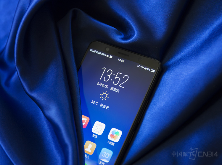 2*1200�����ص�ǰ��˫����Դ���������Ļ��ʣ������ĸ����������ˣ�Face Wake�沿ʶ����Դ��0.1s�ĸ��ٽ����������X20�ǲ���һ������������أ�