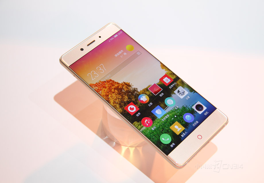 ��2012��10��Ŭ���ǳ������񣬽ӽ�4����������Ѿ������ڹ����콢���������Լ���һϯ֮�أ�ǰһ��ʱ��ǿ��ǩԼC����ΪƷ����������ˣ���������������Ŭ����Z11�ޱ߿��콢��