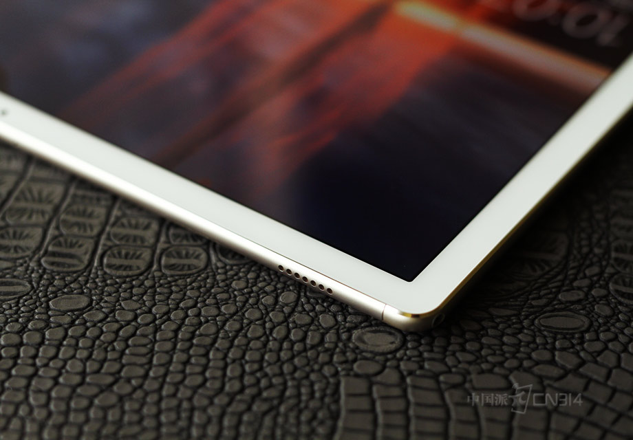 ��ΪMateBook������������Ϊ˫��������