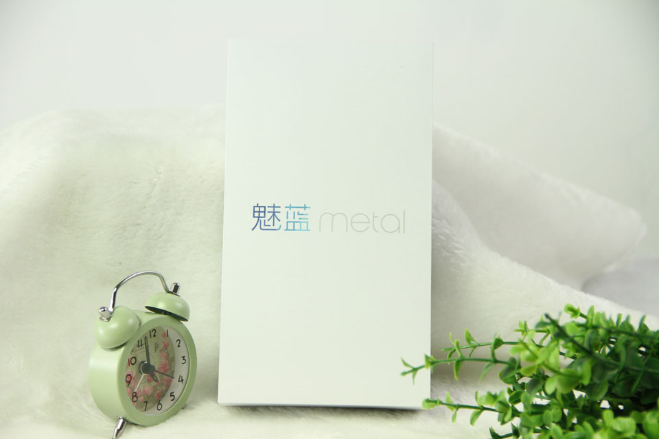 ����metalһ���鱾ʽ��Ʒ�񣬲����˱Ƚϼ򵥵ķ���ʽ��ơ�