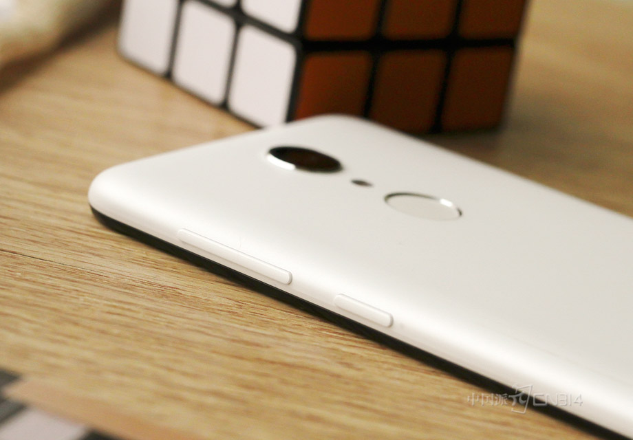 ���а����������ڻ����ұ߿��ϣ�����ӭ�Ϲ���ʹ��ϰ�ߡ�