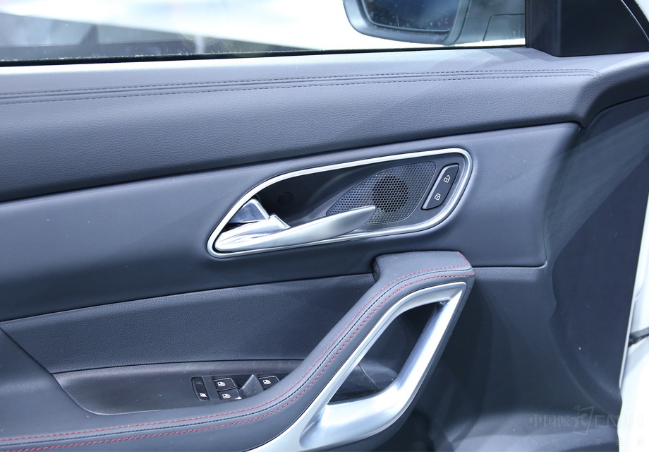 ˫�߹�˫����������������˶���Χ��