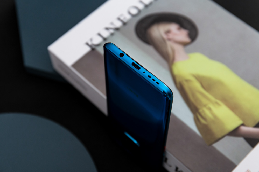 �������¶�ס���ҹ�ϡ����½�������ɫ�����ò�˵��˵�����⻰�����½�������ּ�ֱ���ˣ�Ŀǰ�ֻ���̬��ͬС�������£���Ҷ�רע���ں��¹�����ɫ�ĵ��̺�������ֱ����һ�����������о���ŵ���ѧ��Ū�������������������֡�