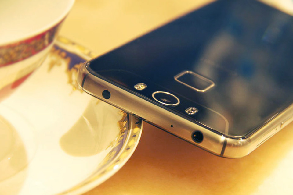 ����Ϊ3.5mm�Ķ�����ס�