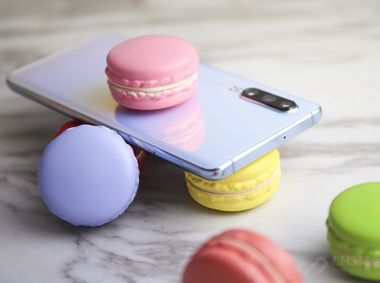 ���ڶ�Ĥ���������ﵽ��9�㣬���Իᵼ���ֻ�������ȵ����ӣ��ú�Ǳ����Ϊ���������ǻ�ΪP30ͨ���׼�����ī��ӡ���պʹſؽ����Ĥ���ı��˶�Ĥ�ĺ�ȺͲ��������ֻ��Ⱥÿ������á�