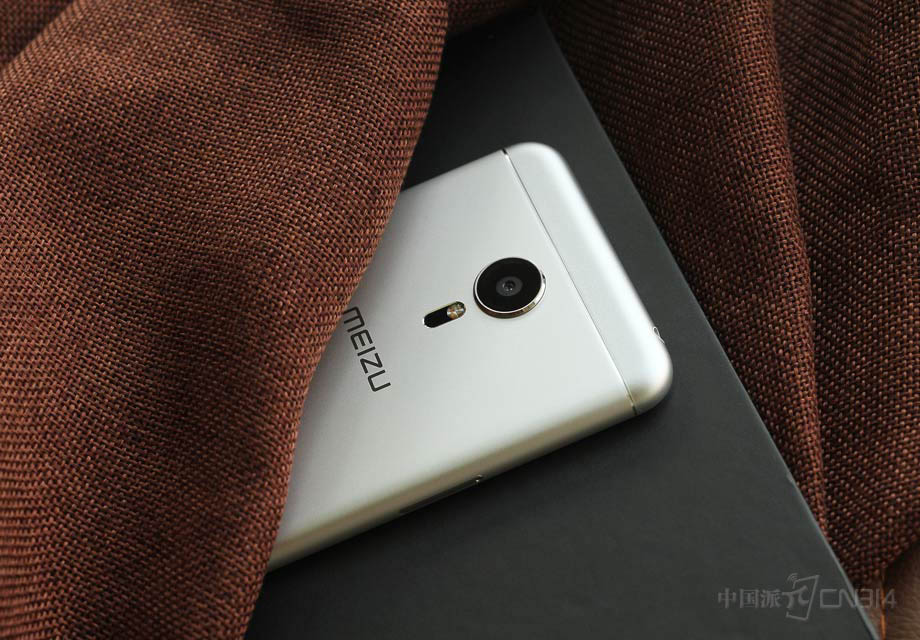 Ϊ����ź��������������PRO 5����������������������Ȼ����������ע�ܹ��գ����������MX5��˵����������ɫ��洦���ĸ������㡣