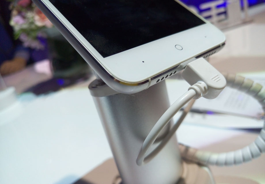 360�ֻ�f4Բ���R����ƣ���������ֵ���ߣ��ָг���