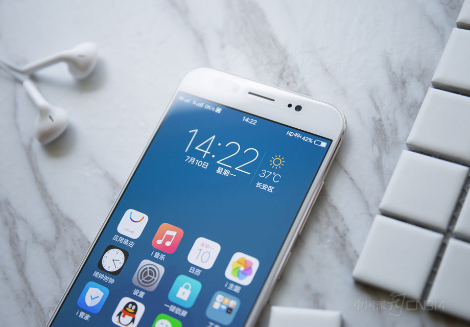 ǰ��2000�����ؾ�ͷ���רҵ�黯�������������������û��ĳ���ϸ�廭�ʵ�������Ƭ������������Ƭ���黯Ч�����ӳ�ɫ��ͬʱ��ȫ�µ������Լ������㷨˫�ؼӳ��£���ʹ����������Ȼ���Ժϳɸ���ĸй�������Ӷ�������������ȡ�