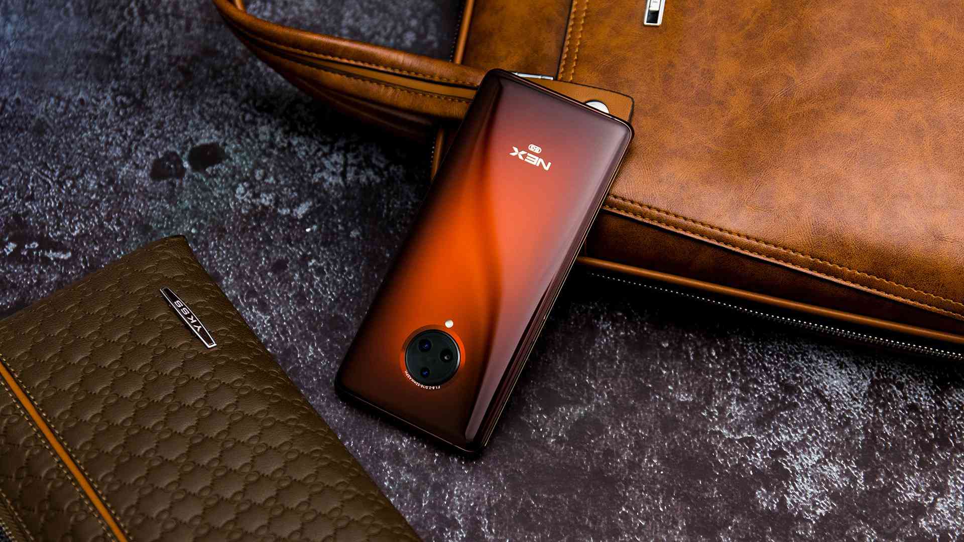 vivo NEX 3SϤҺ̬Ӻ⣬괼ɫһֺǿӾСȻ͸Ĺ⣬ɫĳȺȻܣɫе󣬼ϸڱ仯Ĺֳ꾧ĸ߹ݻС