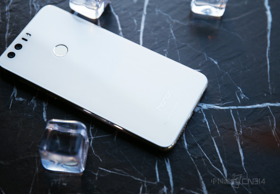 �ֻ��������п򵹽ǵĹ��ɶγ�΢����ƣ������п�������׷��ʵ���ɰ���մ��죬�����п�Ͳ������Ӳ�����˳���Գ����ӹ��գ��ָг��ڡ�