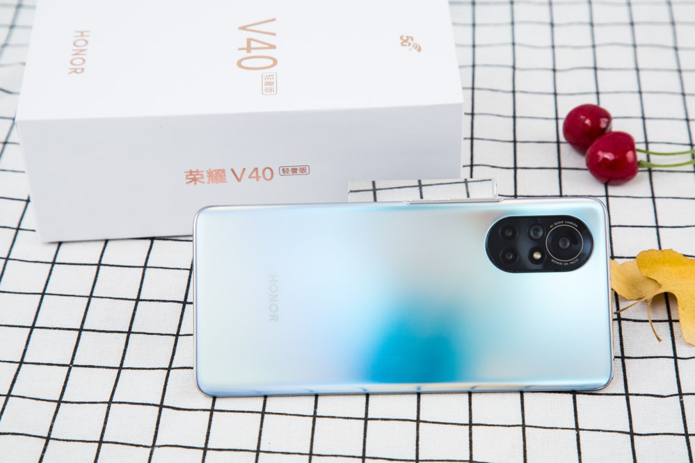 ҫ񷢲Ͷи߶˶λĻͣĸ߶ֻгиߴ˸ѡҲҫһֱΪߴƷʲƷҫV40ݰ沢һ͵ġƷȻֻܴгΪĳơ