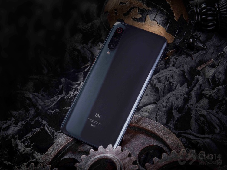 �ڼ۸��棬С��9 Pro 5G����Ҳ�ǳ�ƽ�׽��ˣ�8GB+128GB�汾3699Ԫ��8GB+256GB�汾3799Ԫ��12GB+256GB�汾4099Ԫ��12GB+512GB�汾4299Ԫ��Ӧ��˵�û��𲽼۲��ߣ��ⶥ��Ҳ��ȫ�ڽ��ܷ�Χ֮�ڣ����蹺����Ƕ���棬��4299Ԫ���ܻ��һ����5G�������콢�����е��������������飬�Լ۱���ʵ�ܰ���