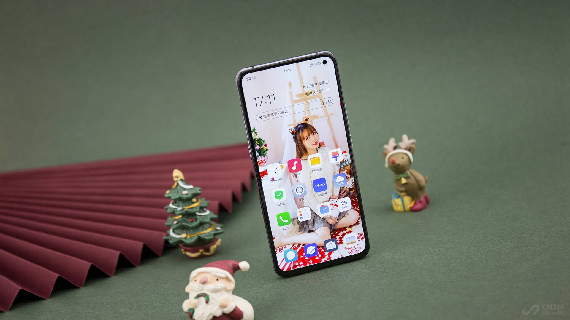 �����ڻ��������ӵ�м�����ɶȣ��˴�vivo X30 Pro����Ե��������û�Ⱥ������ֻ����ķ��������������һϵ�е�����������ǰ��3200�����ؾ�ͷӵ������׷����������������ģ�塢ҹ���������㼼���Լ�����������㼼��������Holdס�������ĳ�����������Ȼ����ֵ��������Ƭ��