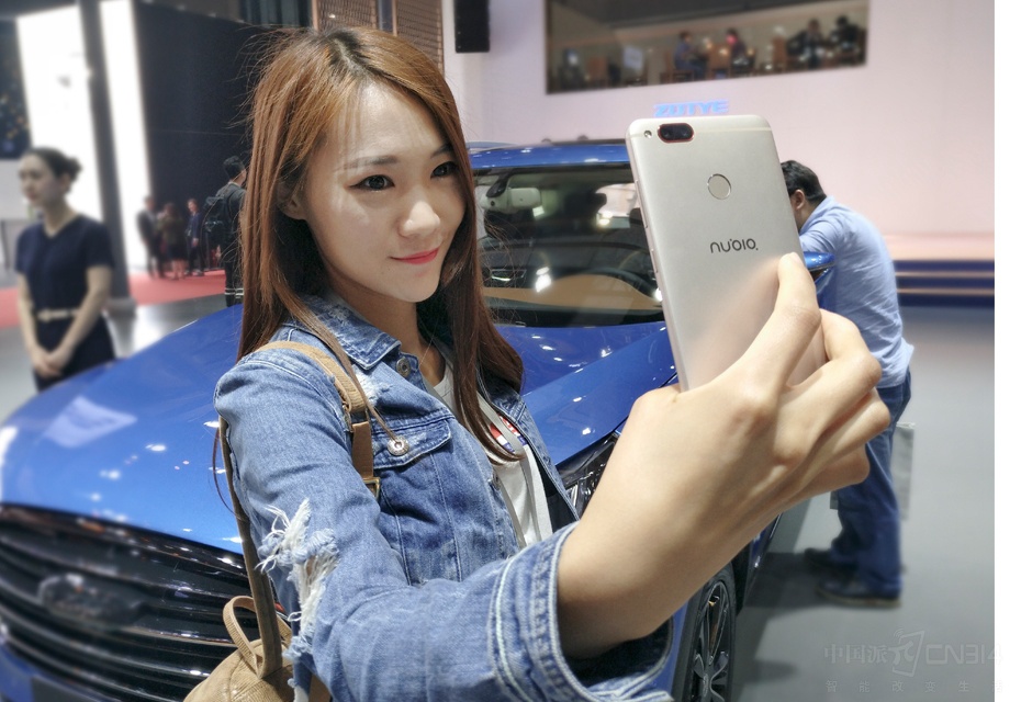 С����ʹ�Ŭ����Z17mini��������Ʒζһ���Ϻ���չ�ٻ����޵Ļ��档