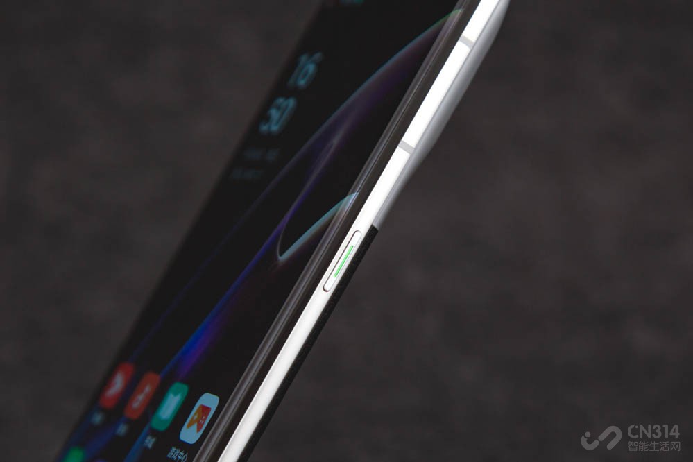 ˿˵OPPO Find X3 ProӰʦۡӰܵȶ෽涼ԱΪ׿ӪеġͷҡֻӰ߻СңᵽĴƬȤ