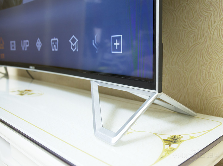 �����ͱ߿���õ��Ǻ������Ͻ��ѿռ��޵������ý����ʵأ����ǽṹ���ȹ�ץ��ˮƽ�沢���ι���ʾ�����������Ϲ���ѧԭ�������ǽ����������������ںϡ�