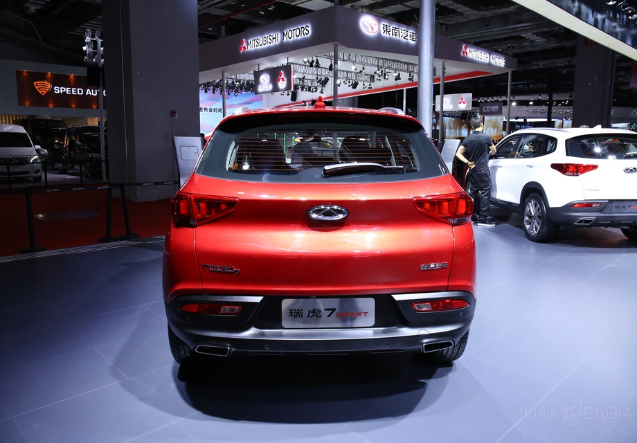 �³��ĳ����ߴ糤���߷ֱ�Ϊ4505/1837/1670mm�����Ϊ2670mm��