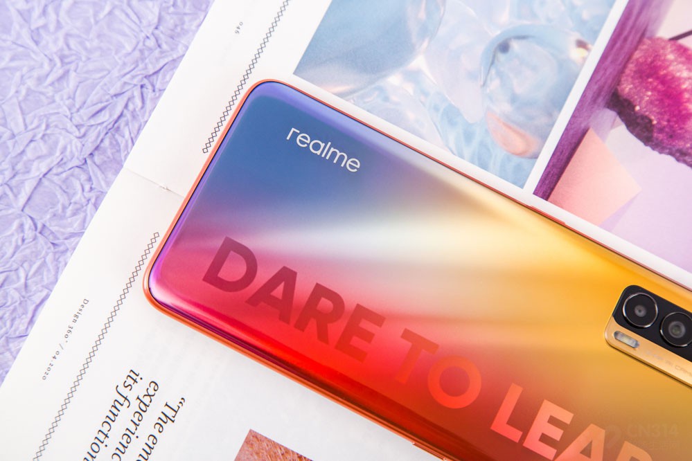 realme真我V15锦鲤色图赏:拥有它得好运 realme,真我V15