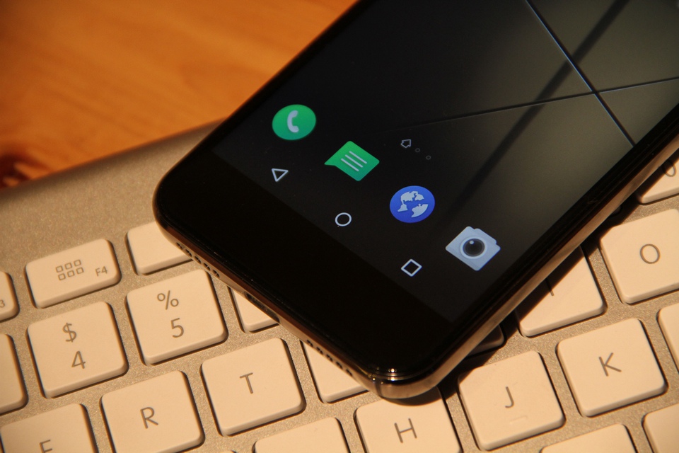 Gigaset�ֻ������ǵ�ӡ����Ǹ߶˴����ϵ��Σ���Ȼ��û��ʲô�ݻ���ζ�������ǵ¹��ľ���ϸ�����Ͻ���̬��������Ʒ���˸�����ں���