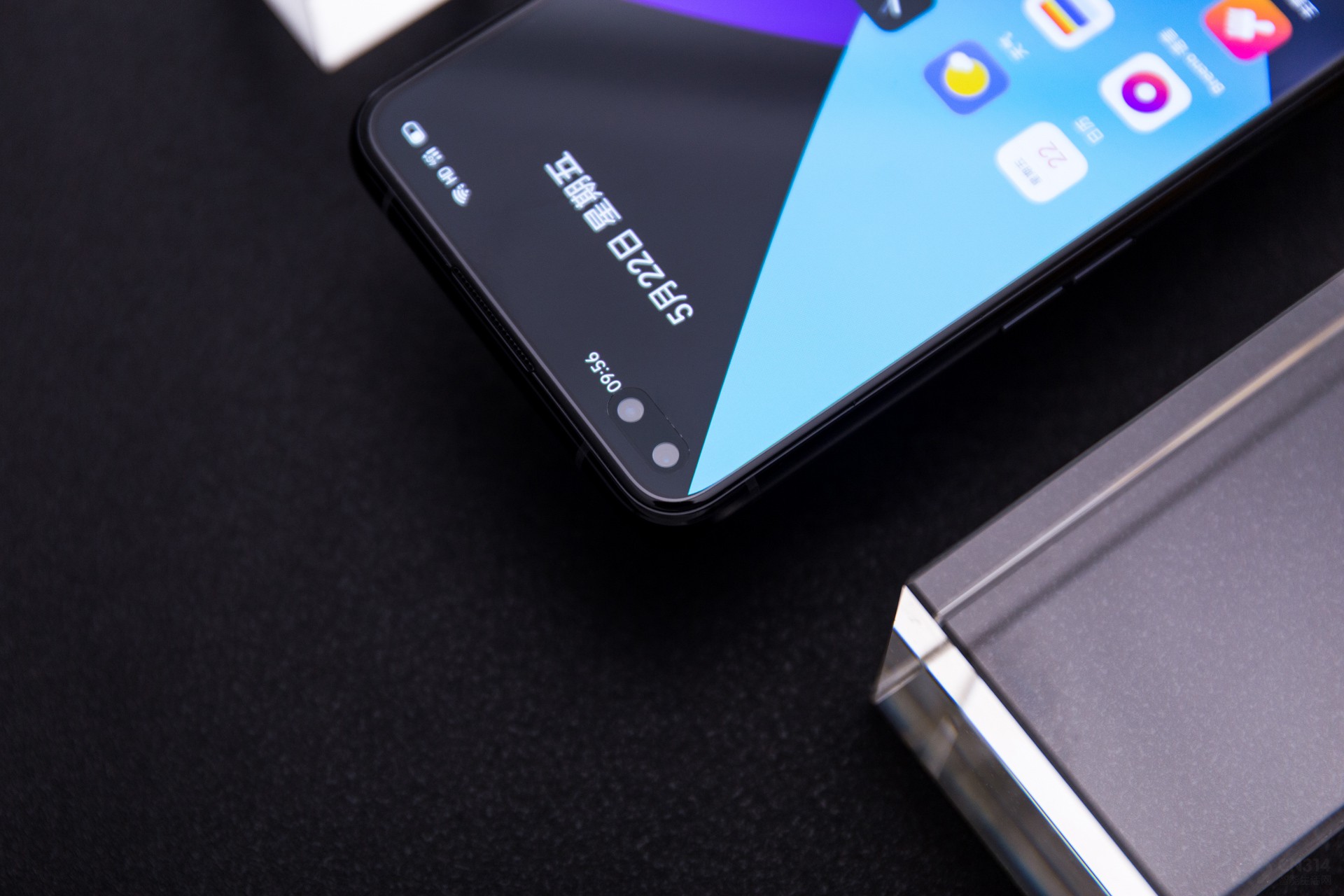  65WЩĵƶõ˱ͼǿRealmeֻ65W SuperDart£35ڳ4200mAhأٷĹ3ӣһСʱضϷ˵Ҫ̫ġ