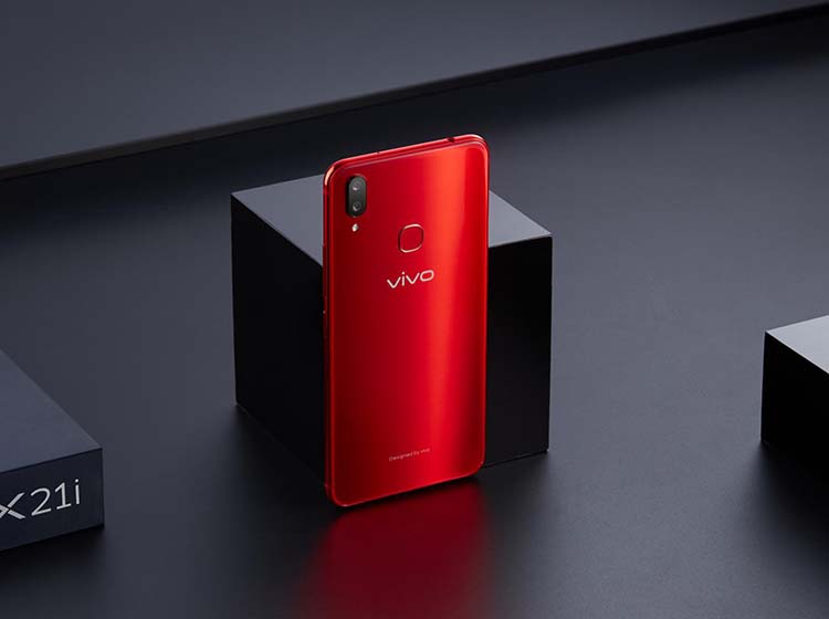 �ۺ���˵�����X21i����ȷʵ��Ȧ�ɵ㡣������и���ʮ����ɫ�Լ�����������Ƽӳ֣���������ȫ�µ�Helio P60�˹����ܴ���������4GB+128G��6GB+64GB���ڴ������������������ȫ���õ��ġ����Ͻ�2698Ԫ�ļ۸���ͬ��λ�е����ƻ��Ƿǳ����ԣ�����Ȥ�Ŀ����˽��¡�