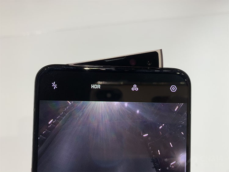 ��Ҫ������˸ߵ���ռ�ȣ��Ʊ�Ҫ����ǰ�þ�ͷ����Ͳ�����Ƶ�Ԫ��������Reno������˲��������ṹ������ЩԪ�����������У������ṹ��11��Ļƽ�ת�ǣ�����Ҹߣ�ʵ��������һ����覵���ơ�