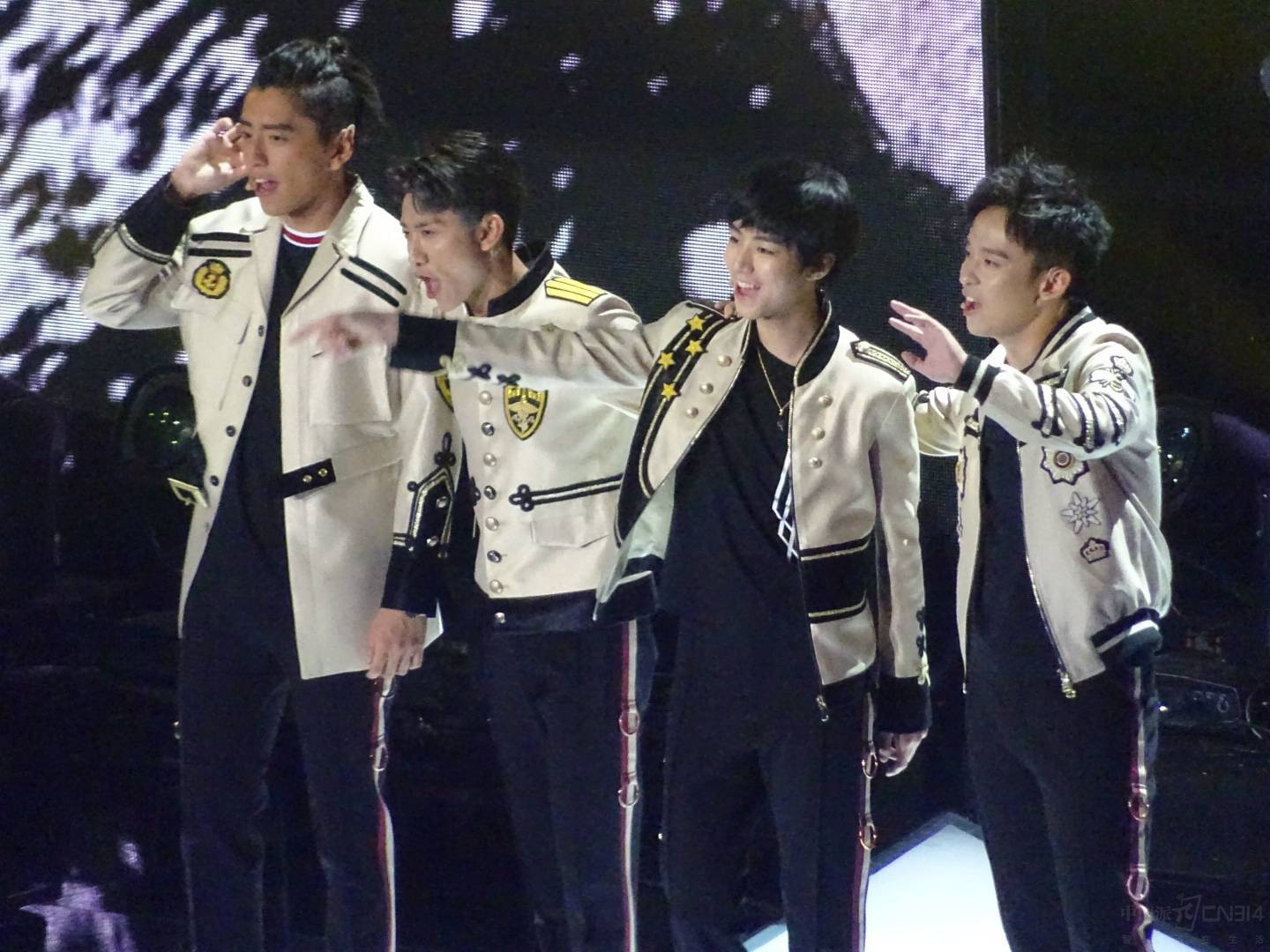 ����Ϸ�������ڣ�������PK���նӡ�