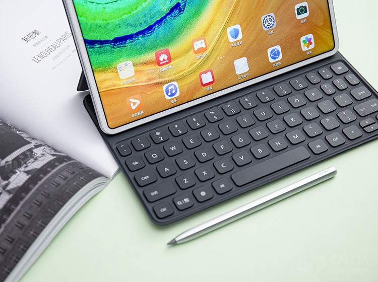 ����Эͬ��Ҫͨ����һ����ɨһɨ���������ֲ���ʵ�֣��ֻ���Ļ�ܷ�����ƽ�壬�ļ���˫����ק���䣬��ƽ�����ֻ����������衣