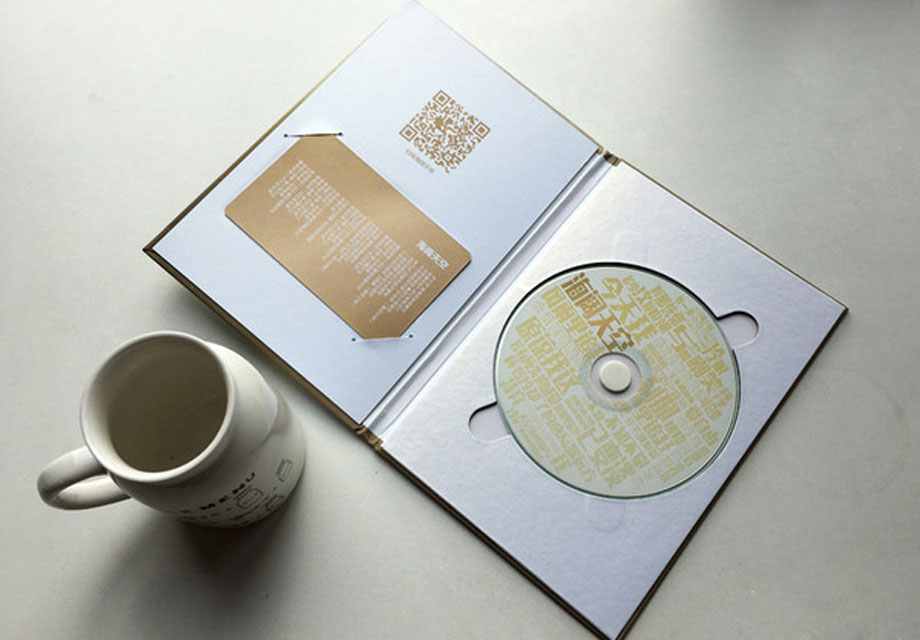 ����չ�����Ҳ���һ��CD������Ƕ�ά���һ�����뺯��Ƭ��