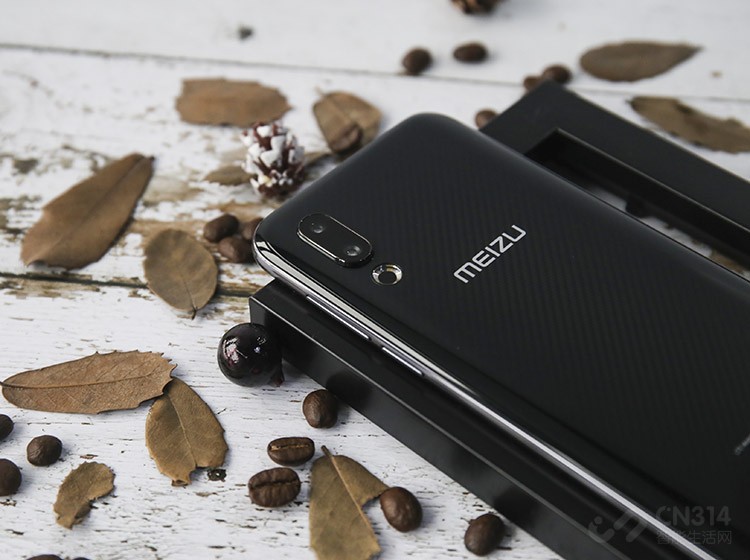 ��������ٷ���˵������̼�˺ڡ�������ɫ�������Դ�ھ��º��ܳ�����Ŀ��������ʣ��ڶ�����׼���ѧ��Ĥ��������������ֵ�̼��ά�������ú�ɫ�ֻ����»����ߵ���ɣ���Ϥģ�͵�ͬѧ���ܶ�֪����̼��ά�����Ǻ���ʵ�ֵģ������֪16s�Ĺ����ж�ô���ܡ�