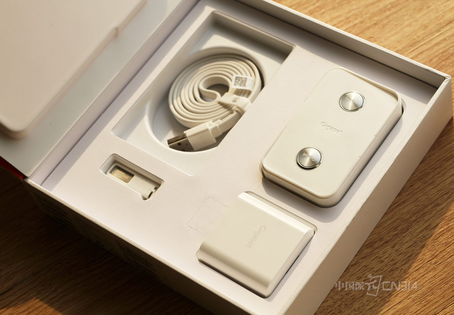 ������棬һ��Hi-Fi�����������ߡ�����ͳ����һӦ��ȫ��