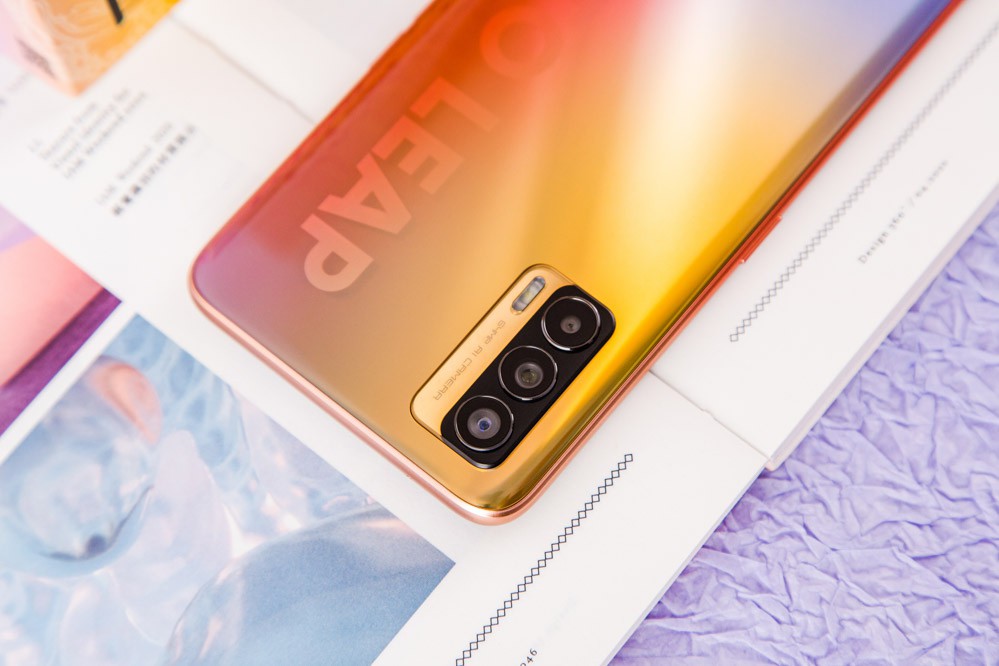 realme真我V15锦鲤色图赏:拥有它得好运 realme,真我V15