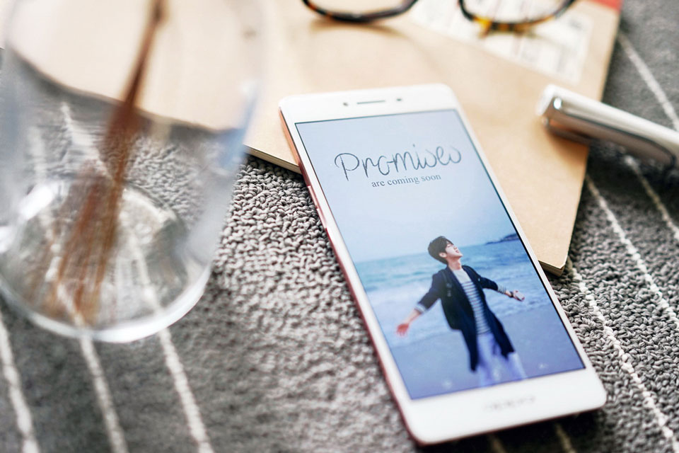 �������Ľ�ɫ����ɫ��ʽ���Ѿ��޷��������������˵�����ʱ��������һ�еĻ�������OPPO R7sõ���ɫ����ƾ�衰��ò���ڵ���һ�������ֻ�����ӱ������