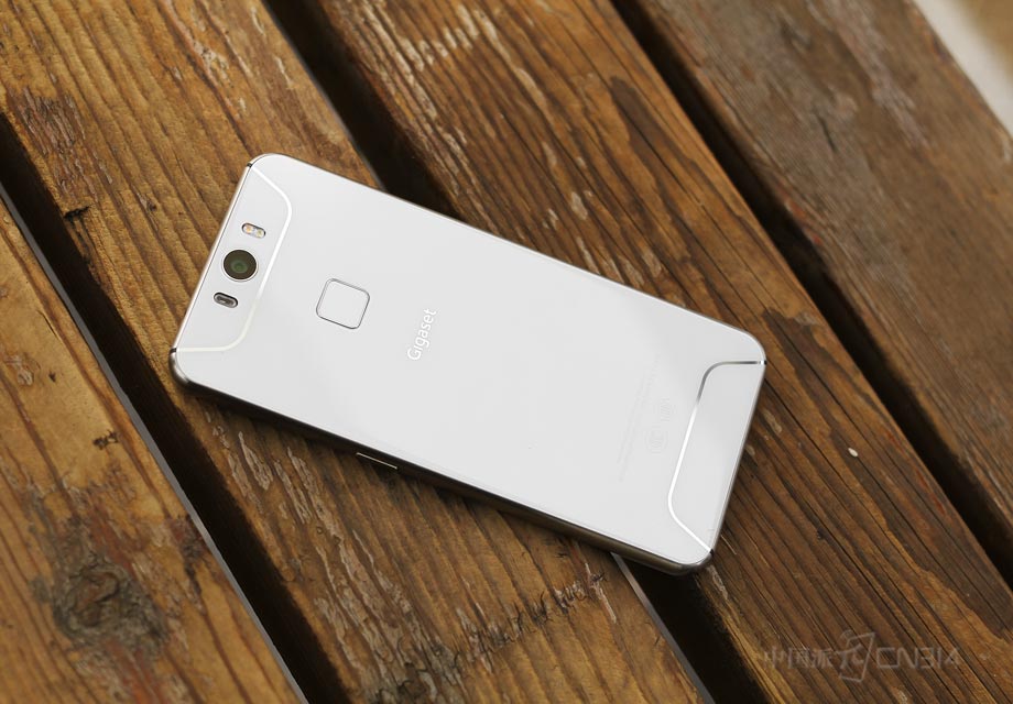 ��ɫGigaset ���MEpro�����ŷ�ʽ���������п����ߵĶϵ��޷����ӣ����в��Զ������ճ�ʱ�ܹ����ܵ�����ϸ�塣