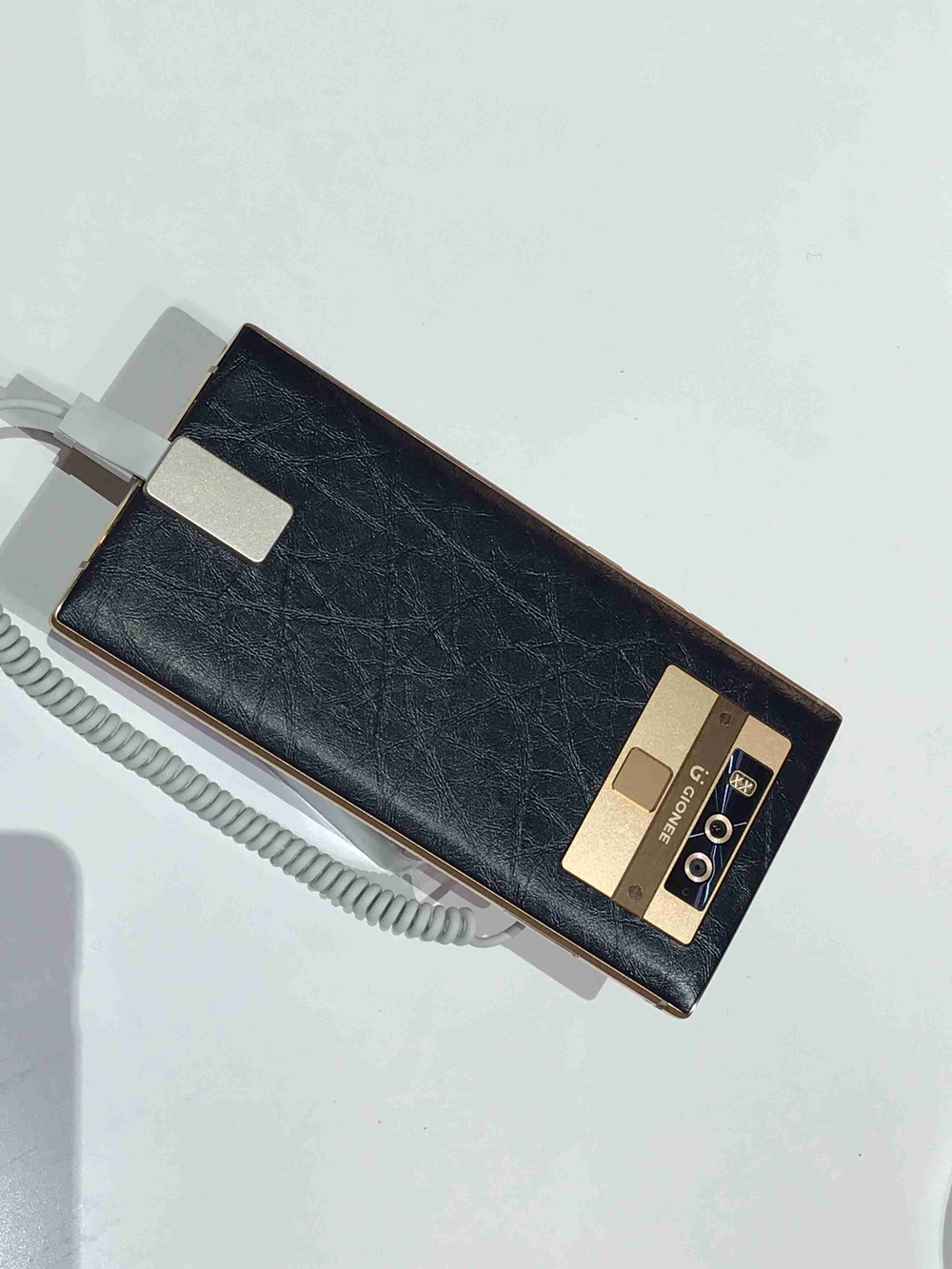 �ڴ��䱸6GB+128GB�ڴ���ϡ�CPU���棬M7 Plus��������ͨ����660�ƶ�ƽ̨��ӵ��14nm���Ƚ��Ƴ̹��ա�