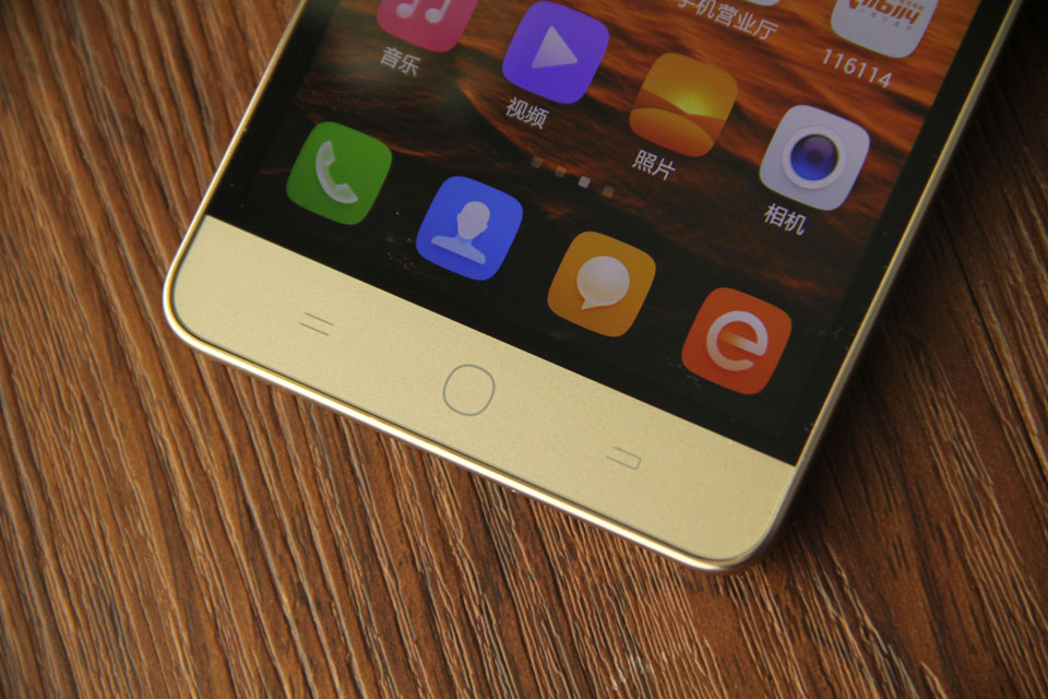 ��Ļ�²���Ȼ�Ǵ�ͳ�İ�׿�����ա�