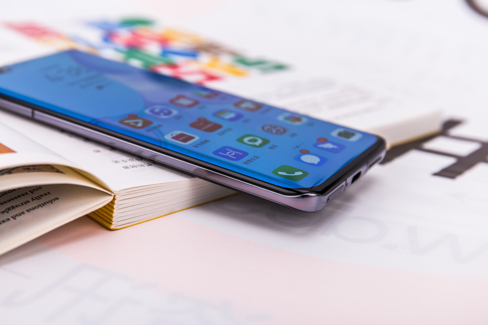 Ӳ۲컪ΪP40 Pro+ǱﵹˮˮԸڱأͬʱֳƷһ¡