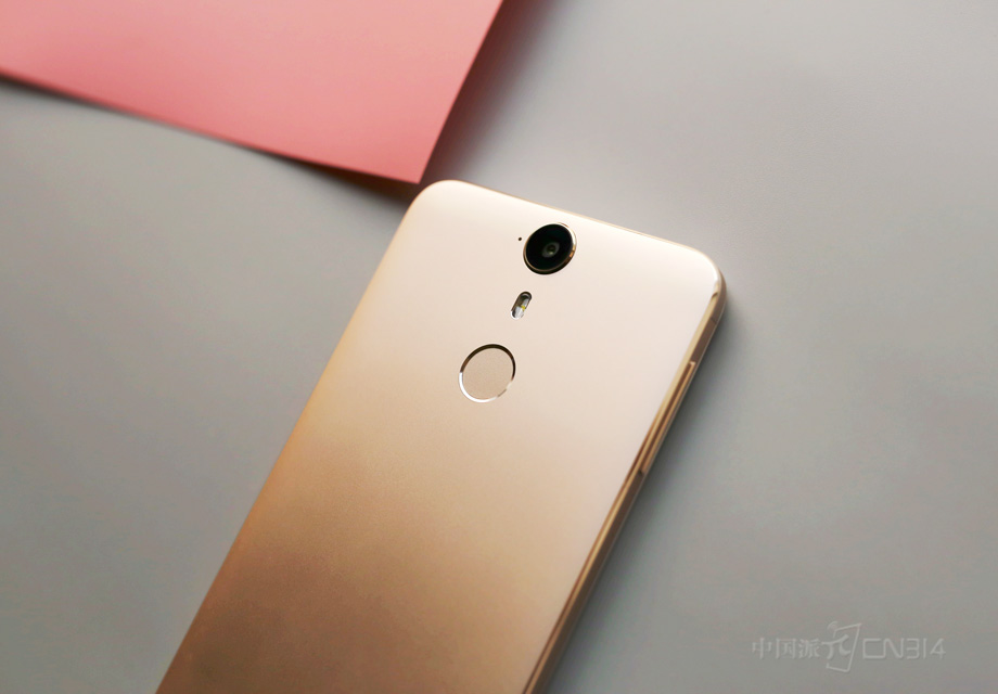 ���������������Ų�������ͷ��ָ��ʶ��ģ��ǳ��ܴ�Ů��ϲ����