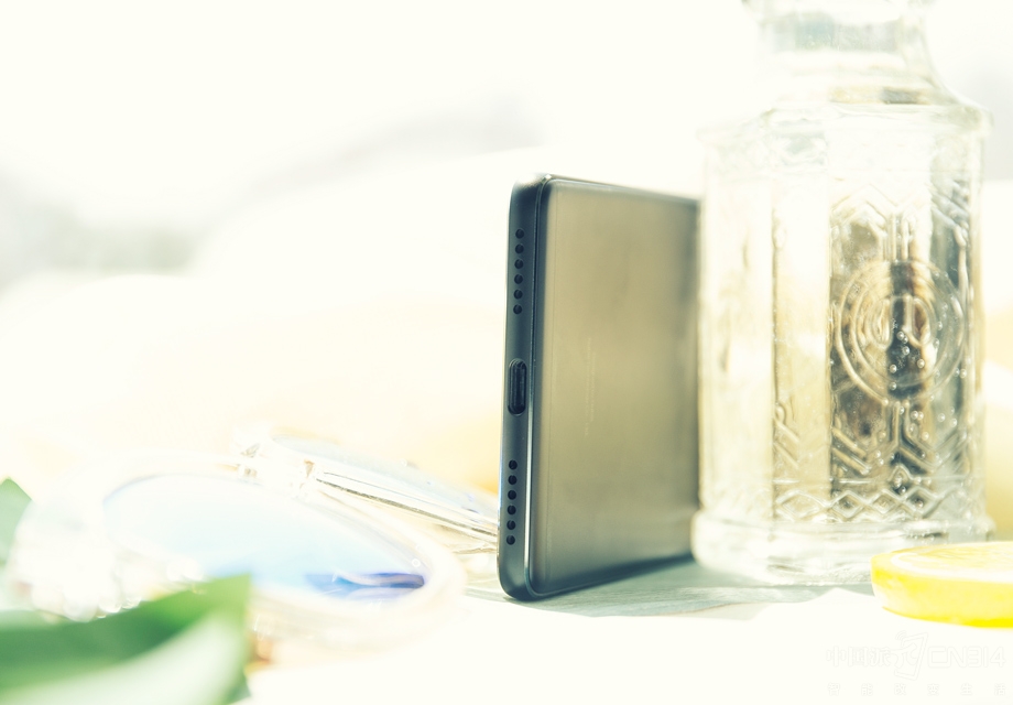 �����ײ������������ײ����˶Գ�ʽ��ƣ�������һ����ǿ��֢���ߡ�