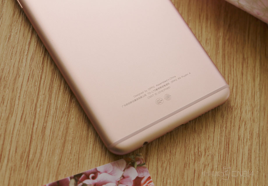 �ֻ������°벿�������˵�ͺܼ����