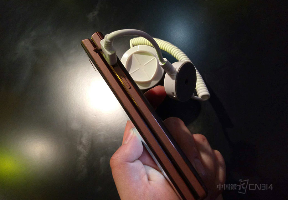 �������Ҳ��ǿ������Ϳ��Է�յ�USB Type-C�ӿڣ��������񷶡�