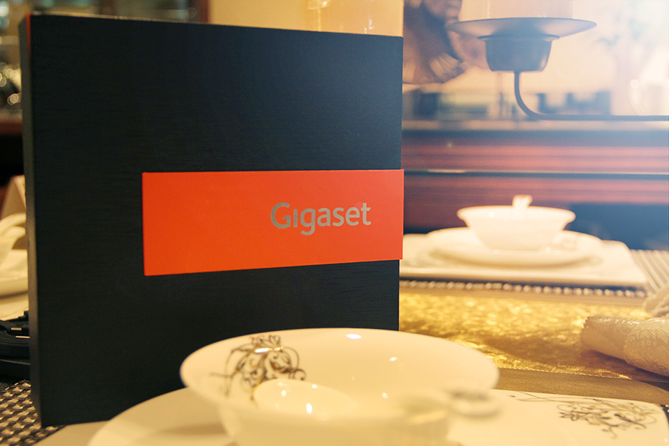 Gigaset ME�İ�װ�б����������˿���մ����������Ϻ�ɫ��ɫ��������ʮ�����ء�