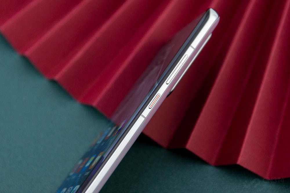 ͬʱ4000صĵӰͷҲṩ˵Ч18mmĳӾȦֵǴﵽf1.8ܻøĽһӽǿĳƵӵо̬Ƭǹ޷Ӿ