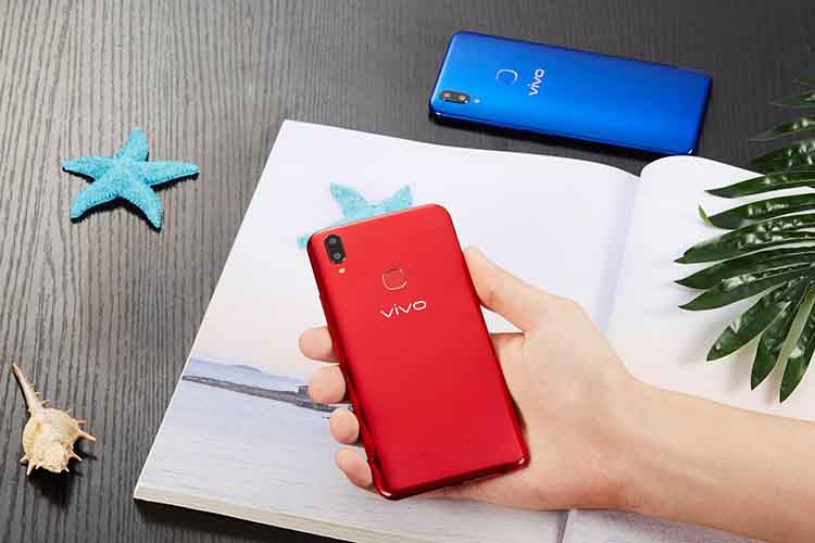 ������������vivo Z1���ϵ�һ�����㡣Z1�����˸�ͨ����660 AIE��������紦����������4+64GB�Ĵ洢��ϣ������ճ��û�����������Ϸ���ܳ������衣