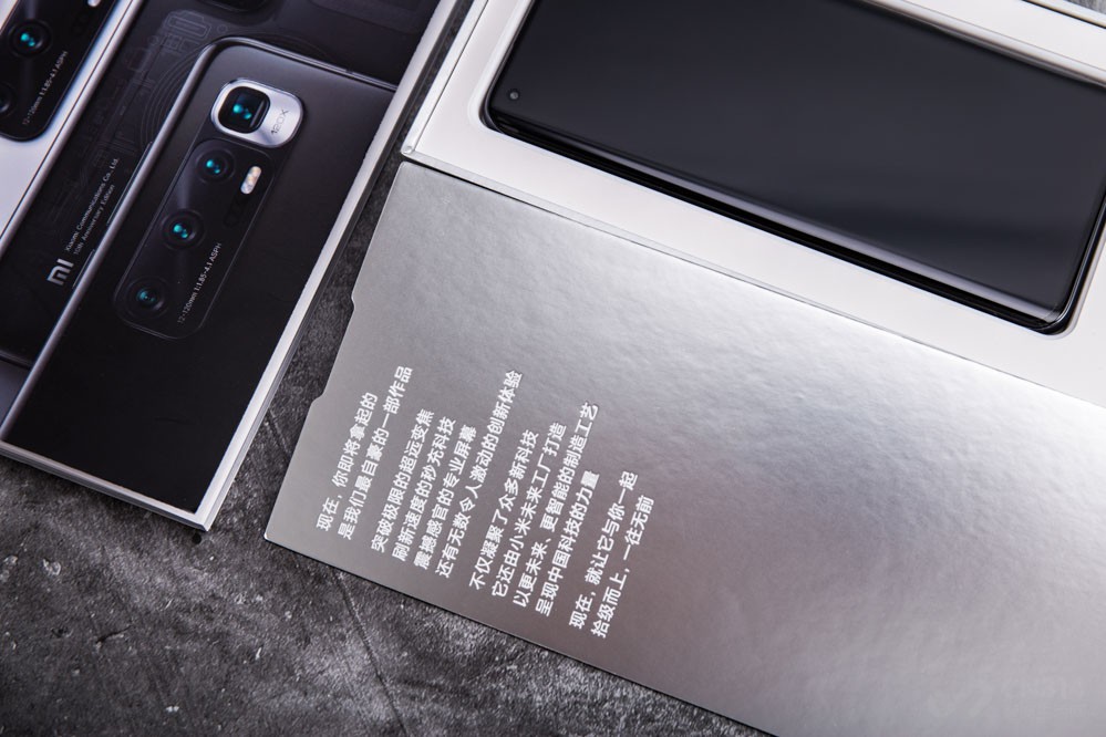 ϣС10콢ʹͬһˮƽLPDDR5UFS3.1VCҺɢȵȵȣϵͳҲʱû顣