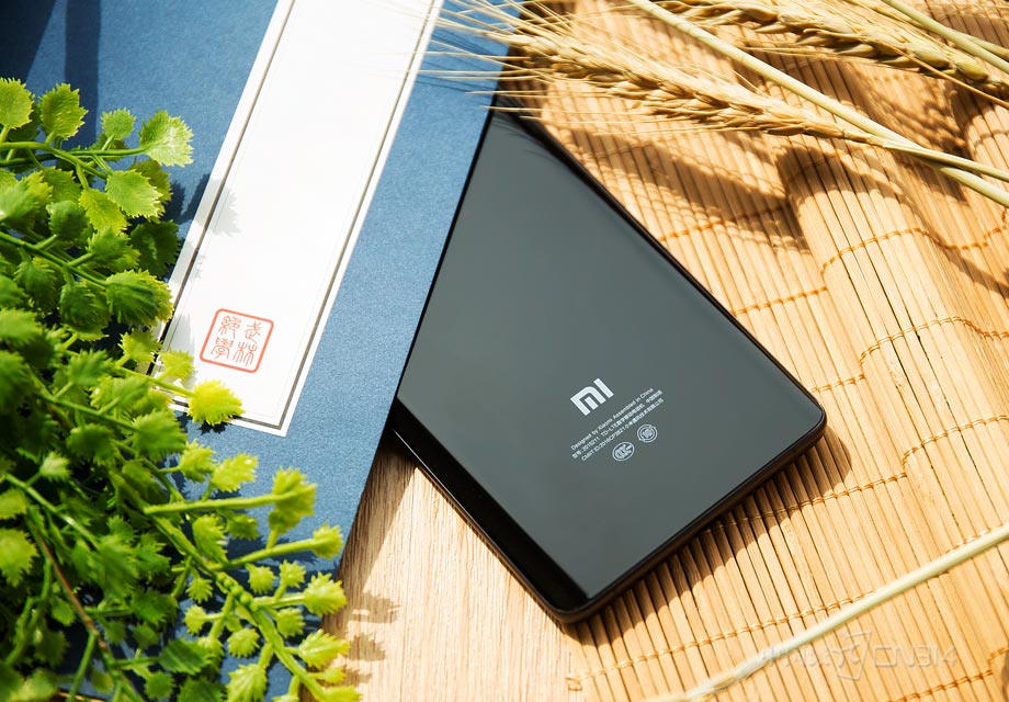 �����������ճ��ͣ�Ҳ����Ҫʮ�ָ��Ӿ��ܵĹ��򣬰����ⲿ������3D��ѹ���͡�������Ļ�ĳ�ѹ���͵ȣ���˳ɱ����ƣ���Ļ+3D���ǳɱ��ߴ�150��Ԫ���ң��ۺ������1016Ԫ��С����������ˣ��Ѿ��ǳ�ֵ�ÿ϶��ˣ�