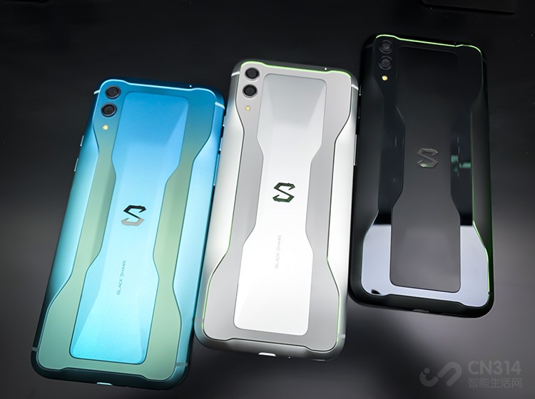 ����Ӧ���ǵ�ǰ���ܹ�����ڻ�ӭ�����з�ʽ����æ��֮������һ���ּ��ܷ������ģ��ֲ���ռ��̫��ʱ�䡣������������Ϸ�Ĺ����У������顱������Ϊ��Ҫ����Ҳ��ΪʲôһЩ�����ܵ��콢�ֻ����ֲ����������ԭ������������š��ٿ�֮�����ĺ�����Ϸ�ֻ�2�����������εĲ��������ٶ�������һ��̨�ס�